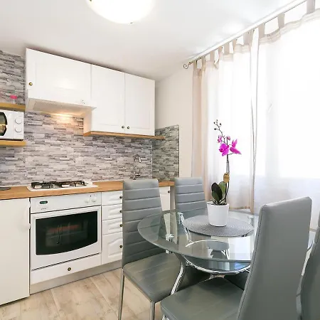 Ania Apartment Porec